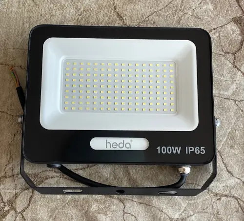 6-Proiector-led-100W-rece-230V-IP65-9000lm-Heda---------------
